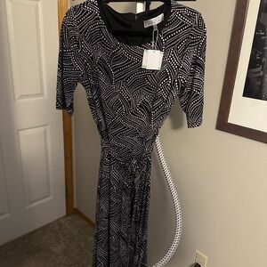 Kasper Black and White Long Sleeve Dress